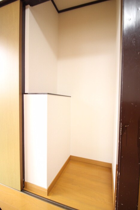 物件内観写真18　(収納)
