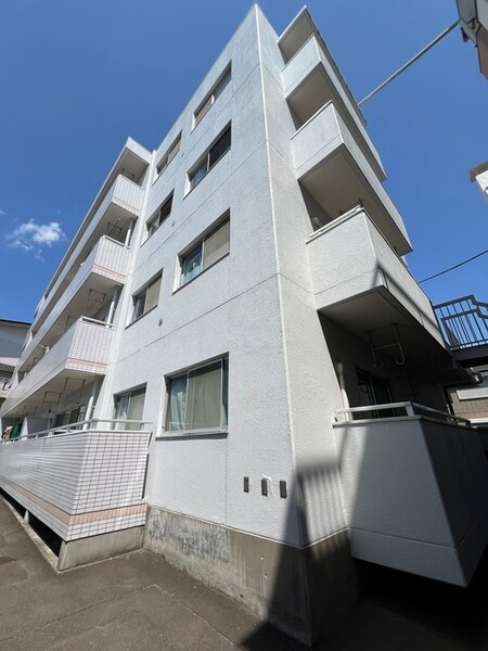 ベルメゾンⅢ外観写真