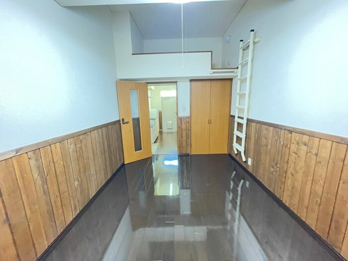 物件内観写真9　(居室)