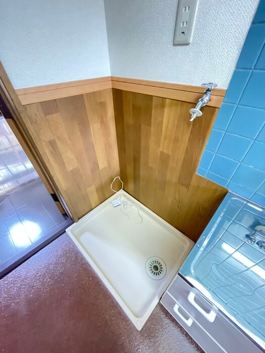 物件内観写真13　(洗濯機置場)