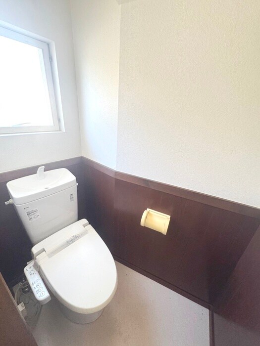 物件内観写真13　(トイレ)