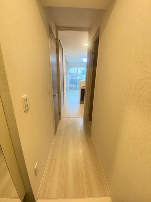 物件内観写真15　(廊下)