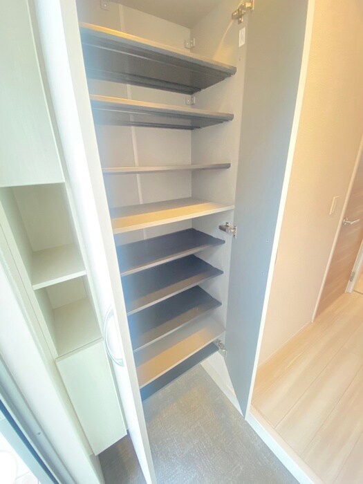 物件内観写真16　(靴箱)