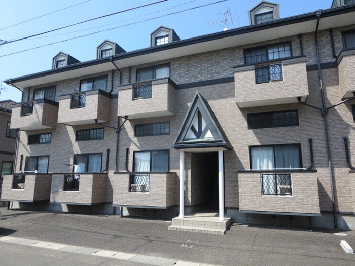 物件外観写真5　(エントランス部分)