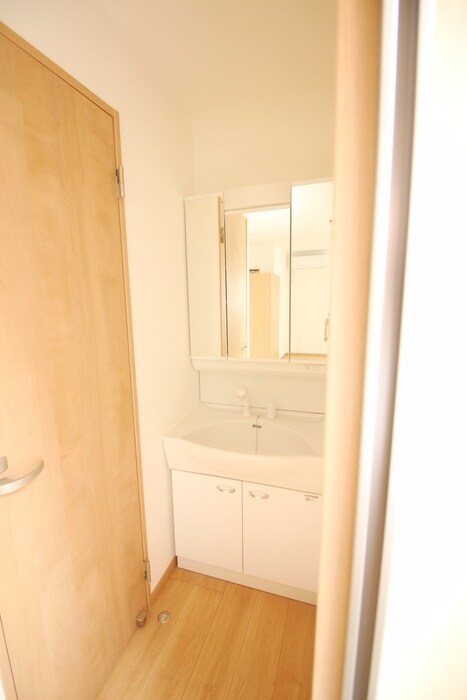 物件内観写真9　(洗面)