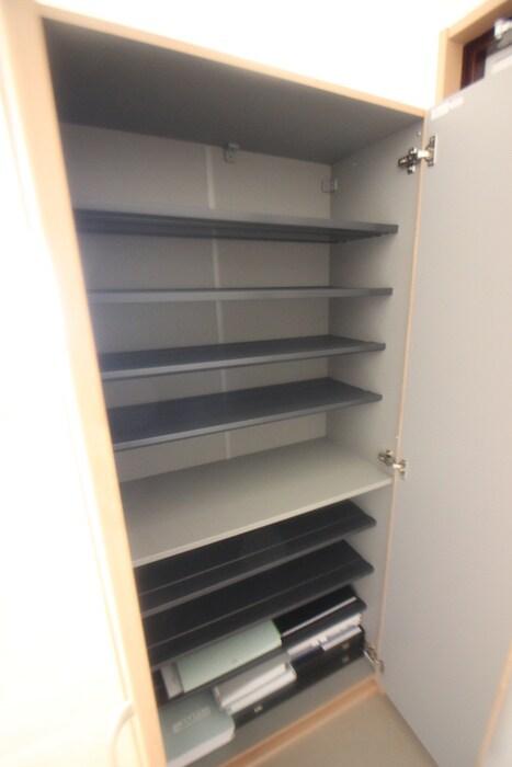 物件内観写真11　(靴箱)