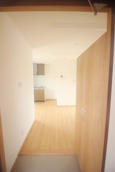 物件内観写真17　(廊下)
