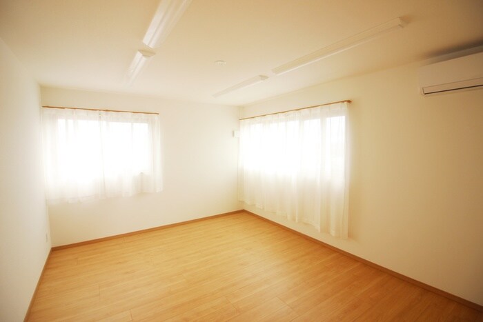 物件内観写真18　(居室)