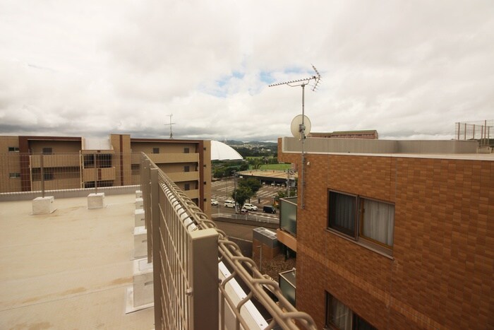 物件内観写真21　(室内からの展望)