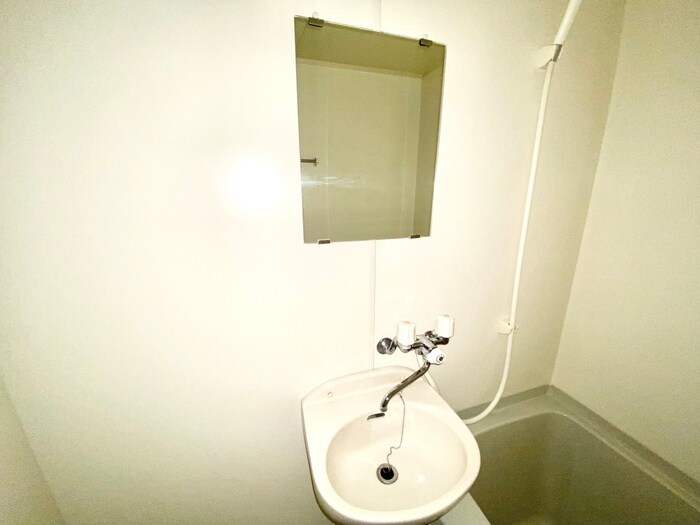 物件内観写真11　(洗面)