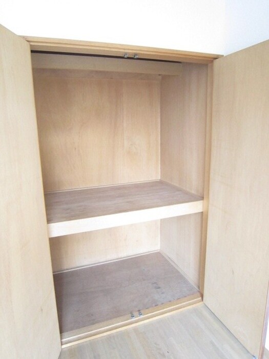 物件内観写真10　(収納)