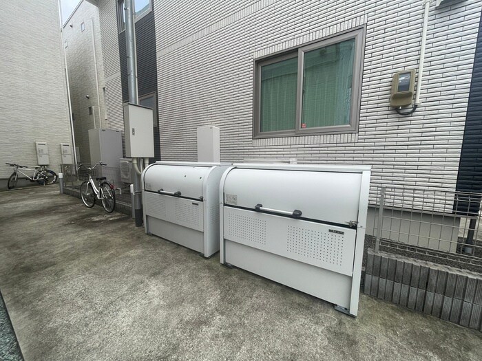 物件外観写真5　(駐輪場)