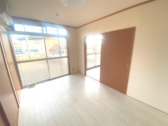 物件内観写真9　(居室)