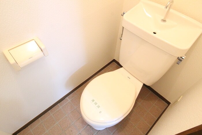 物件内観写真12　(トイレ)