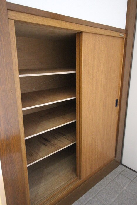 物件内観写真15　(靴箱)