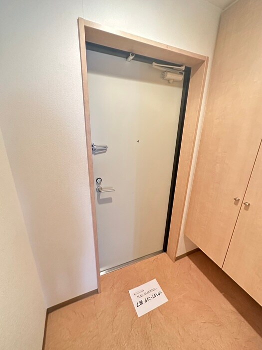 物件内観写真19　(玄関)