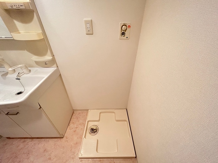 物件内観写真21　(洗濯機置場)