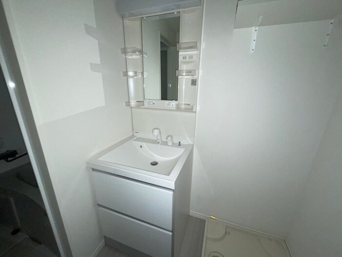 物件内観写真12　(洗面)