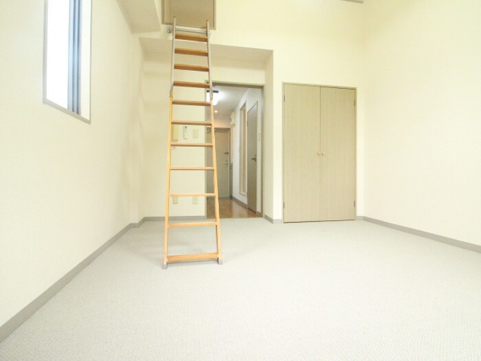 物件内観写真8　(居室)