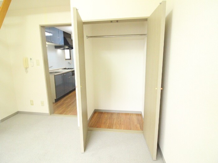 物件内観写真10　(収納)