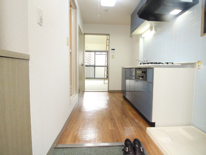 物件内観写真14　(廊下)