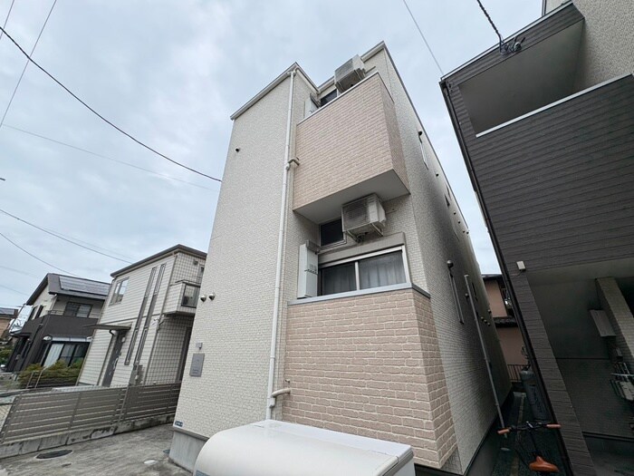 物件外観写真2　(外観写真)