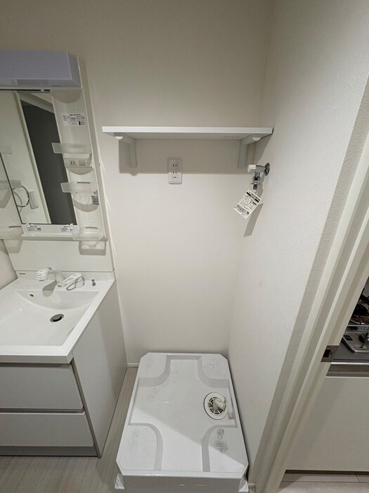 物件内観写真13　(洗濯機置場)