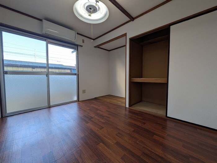 物件内観写真8　(居室)