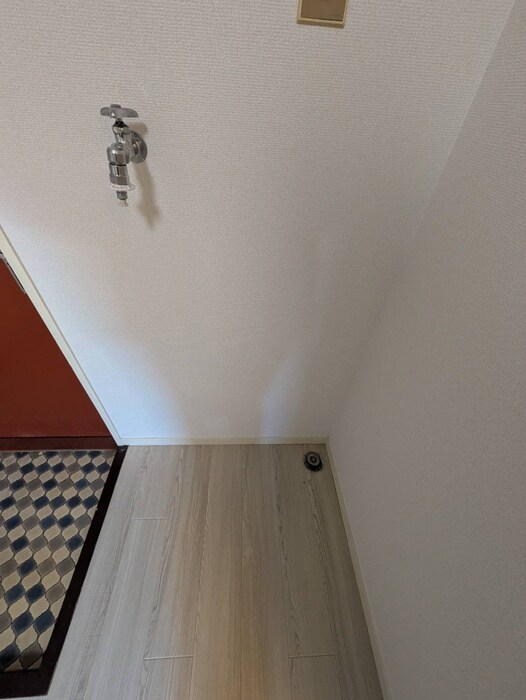 物件内観写真18　(洗濯機置場)