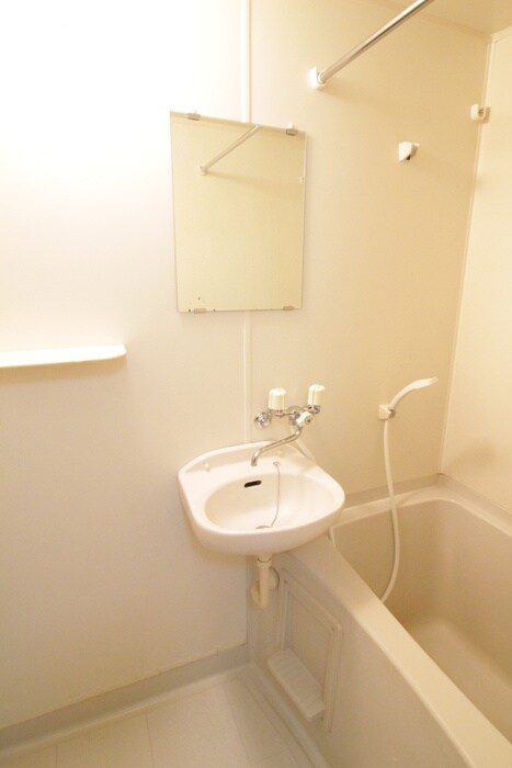 物件内観写真8　(洗面)