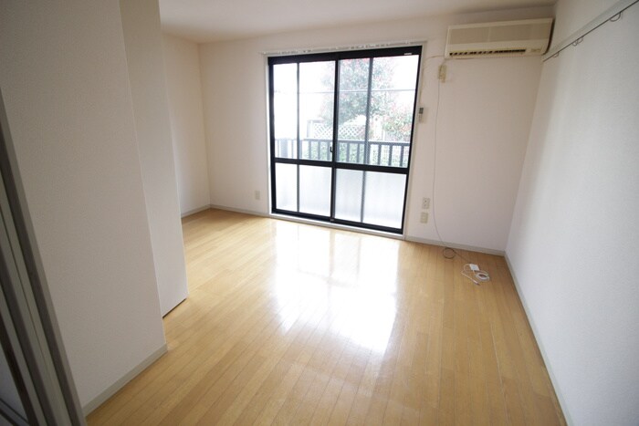 物件内観写真13　(居室)