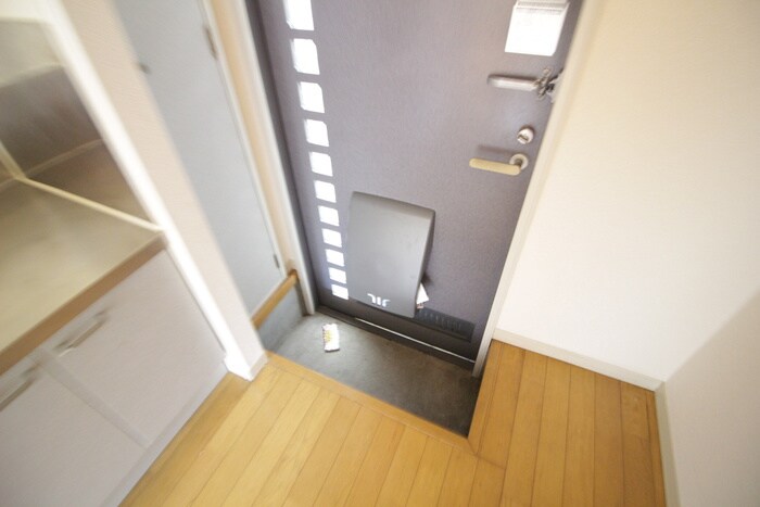 物件内観写真14　(玄関)