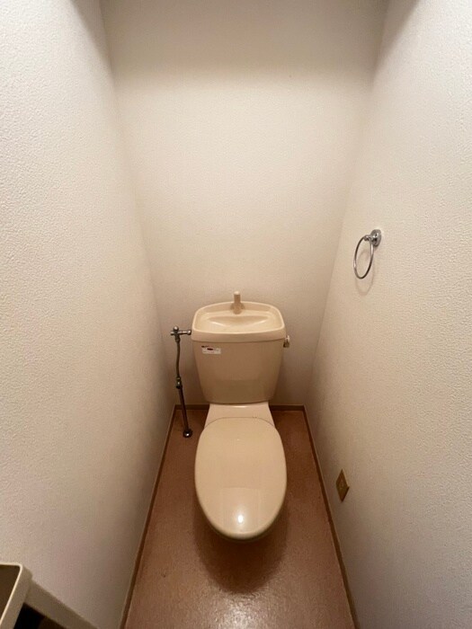 物件内観写真11　(トイレ)