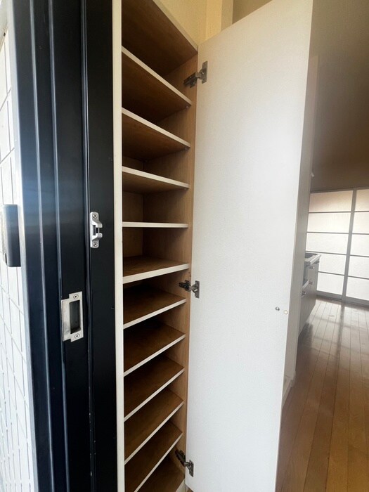 物件内観写真14　(靴箱)