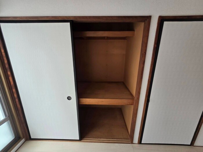 物件内観写真12　(収納)