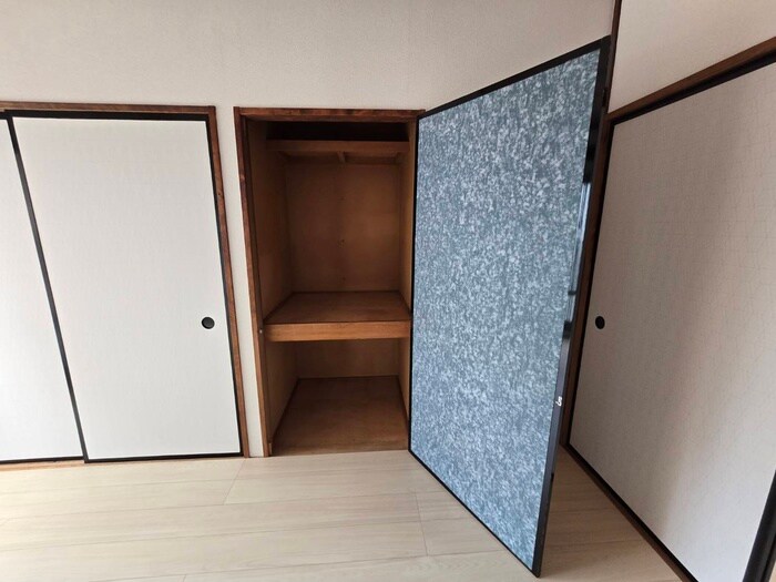 物件内観写真13　(収納)