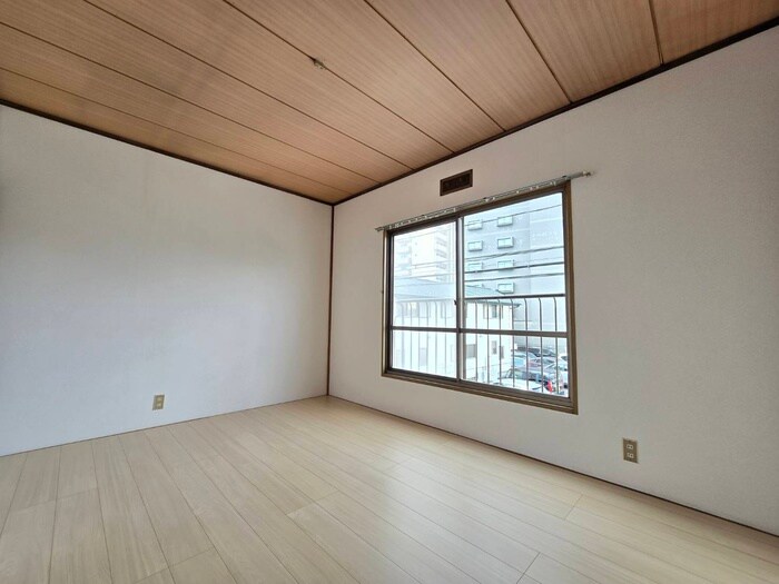 物件内観写真18　(居室)
