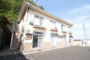 クレストモ－ル外観写真