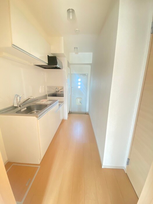 物件内観写真16　(廊下)