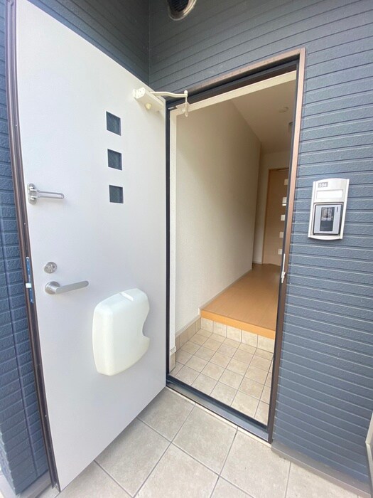 物件内観写真17　(玄関)