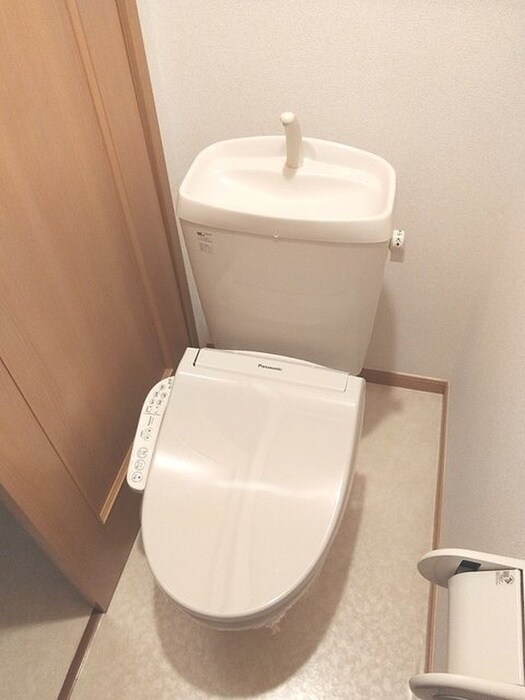 物件内観写真9　(トイレ)