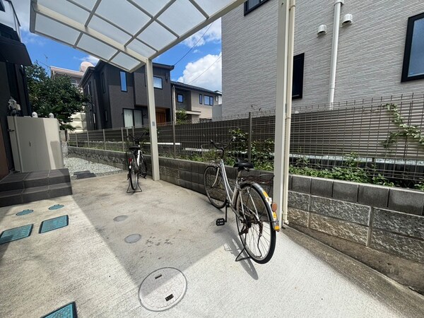 駐輪場