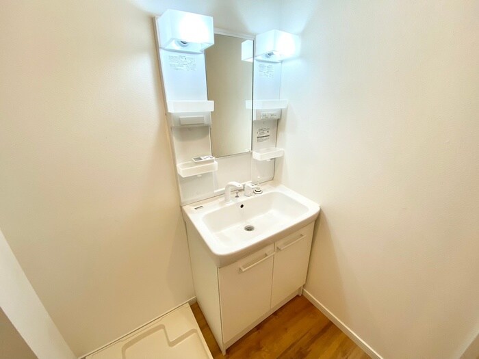 物件内観写真11　(洗面)