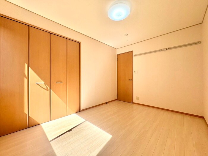 物件内観写真10　(居室)