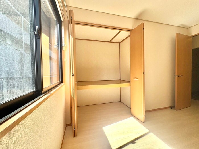 物件内観写真11　(収納)