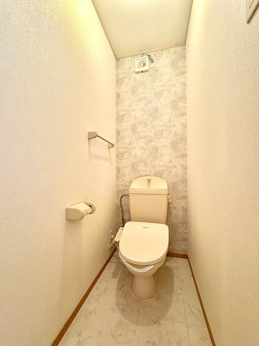 物件内観写真15　(トイレ)