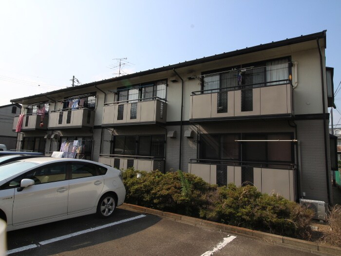 物件外観写真6　(駐車場)