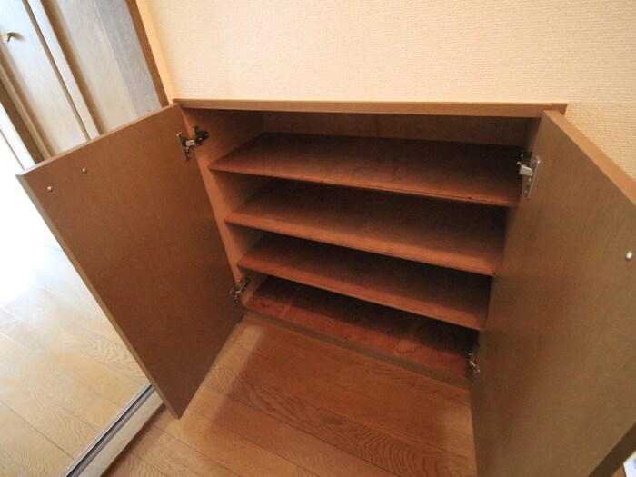 物件内観写真17　(靴箱)