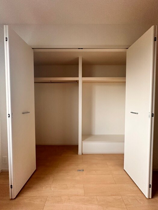 物件内観写真10　(収納)