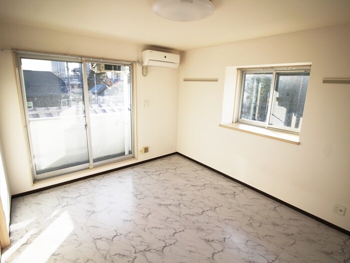 物件内観写真8　(居室)